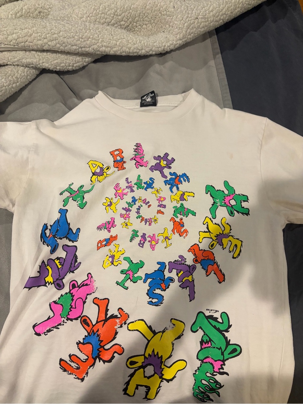White Short-Sleeve Graphic Tee with Multicolor Dancing Bear Spiral